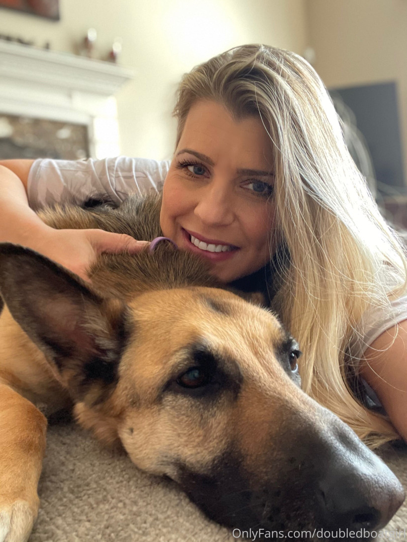 Photo by doubledboatgirl published on July 14,2023 00:04:29 - BestThots