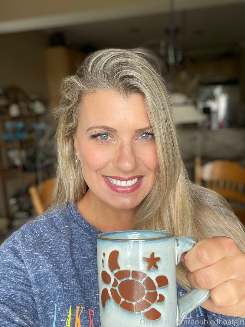 Photo by doubledboatgirl published on July 14,2023 00:04:41 - BestThots