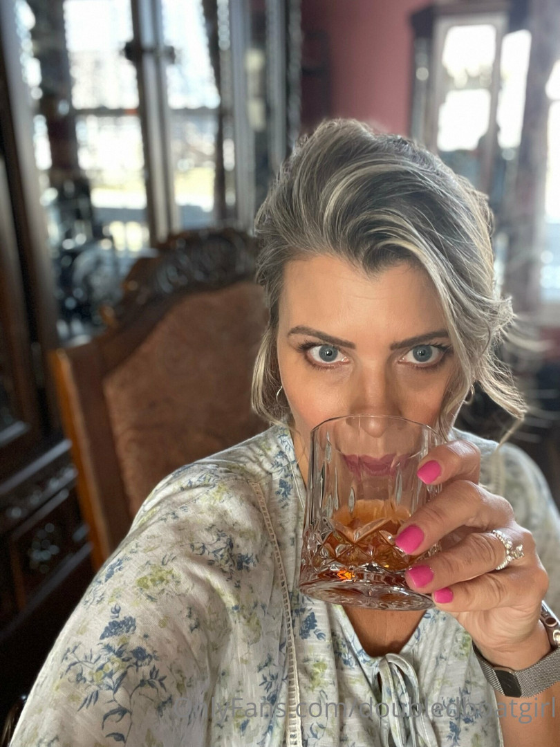 Photo by doubledboatgirl published on July 14,2023 00:05:03 - BestThots