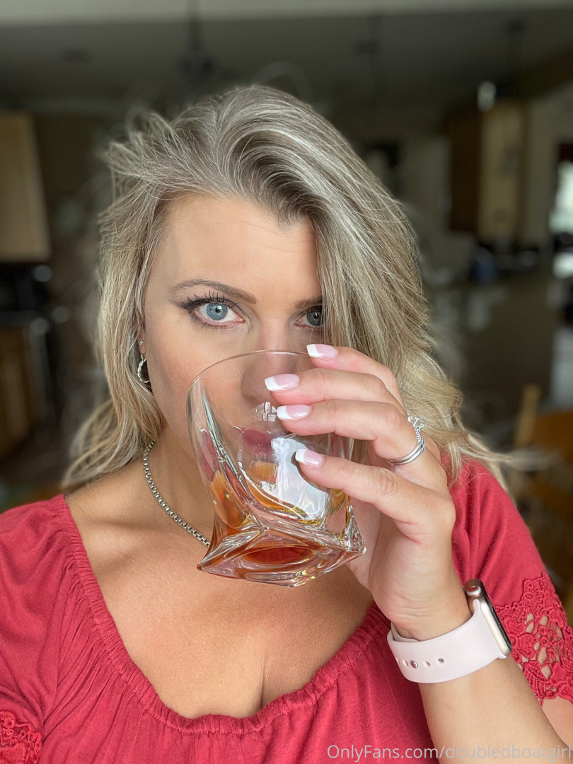 Photo by doubledboatgirl published on July 14,2023 00:05:35 - BestThots