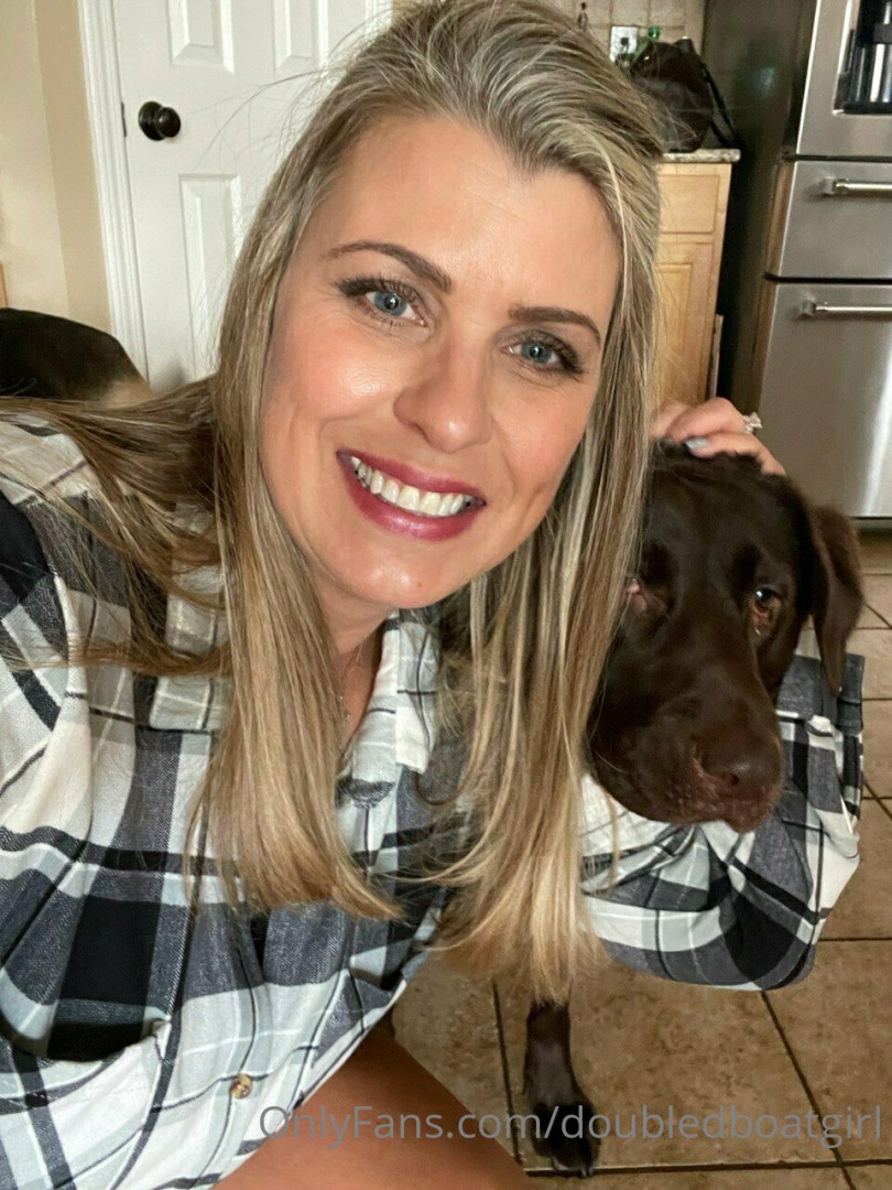 Photo by doubledboatgirl published on July 14,2023 00:06:28 - BestThots