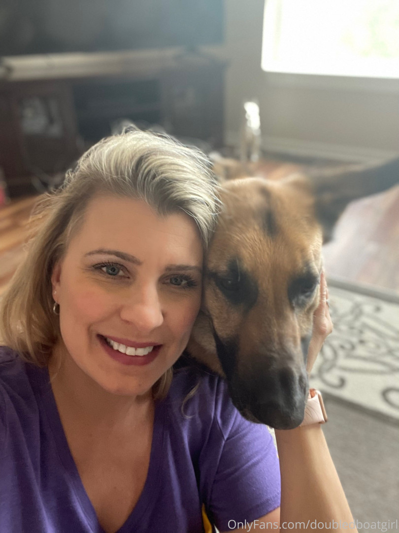 Photo by doubledboatgirl published on July 14,2023 00:07:24 - BestThots