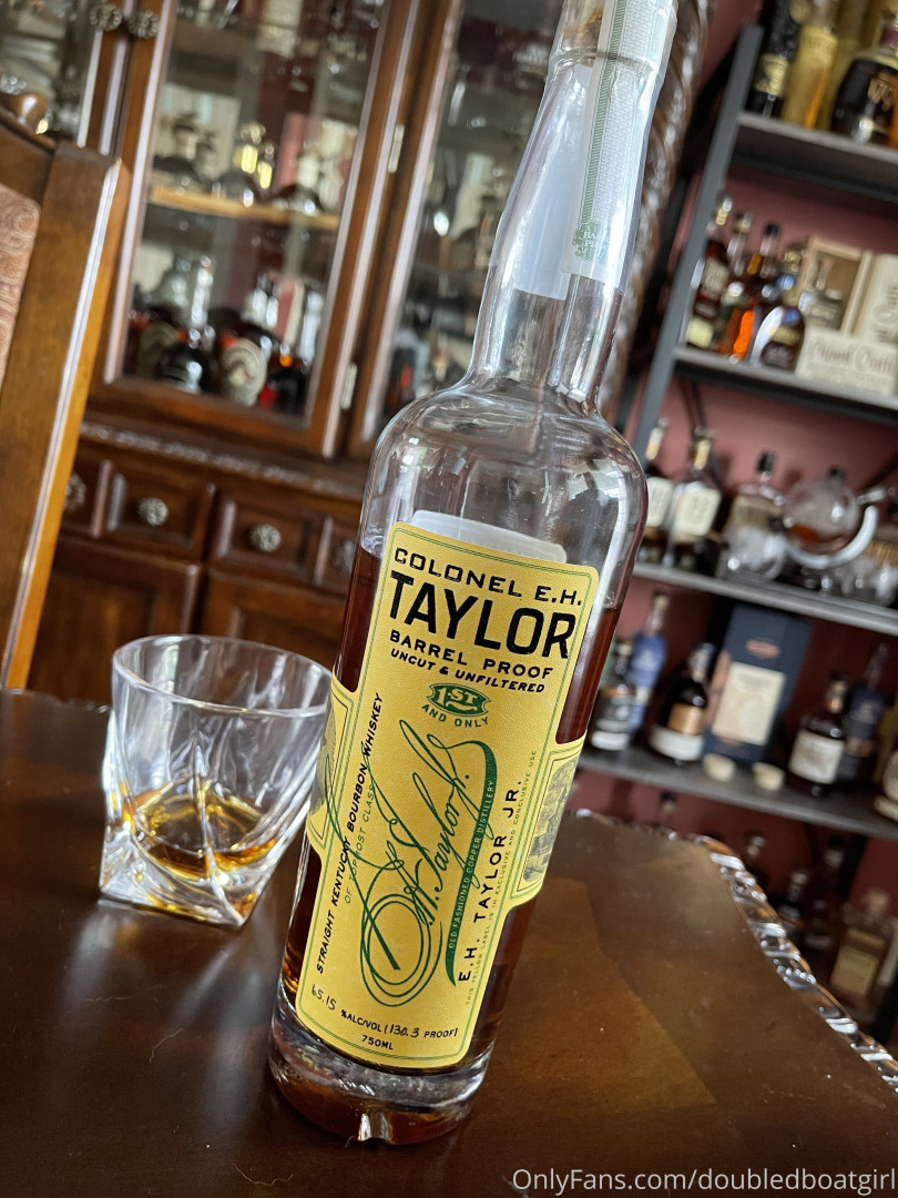 Photo by doubledboatgirl published on July 14,2023 00:08:13 - BestThots