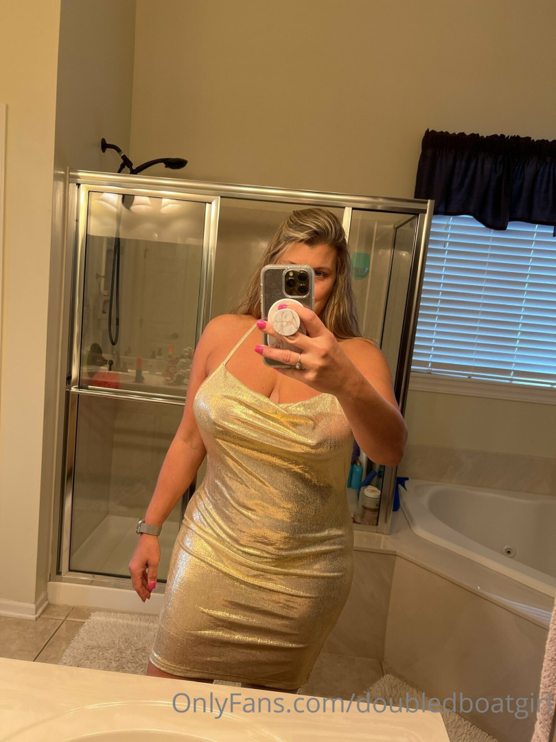 Photo by doubledboatgirl published on July 14,2023 06:16:32 - BestThots