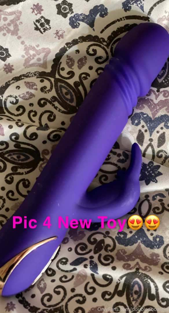 Photo by doubledboatgirl published on July 14,2023 07:14:03 - BestThots