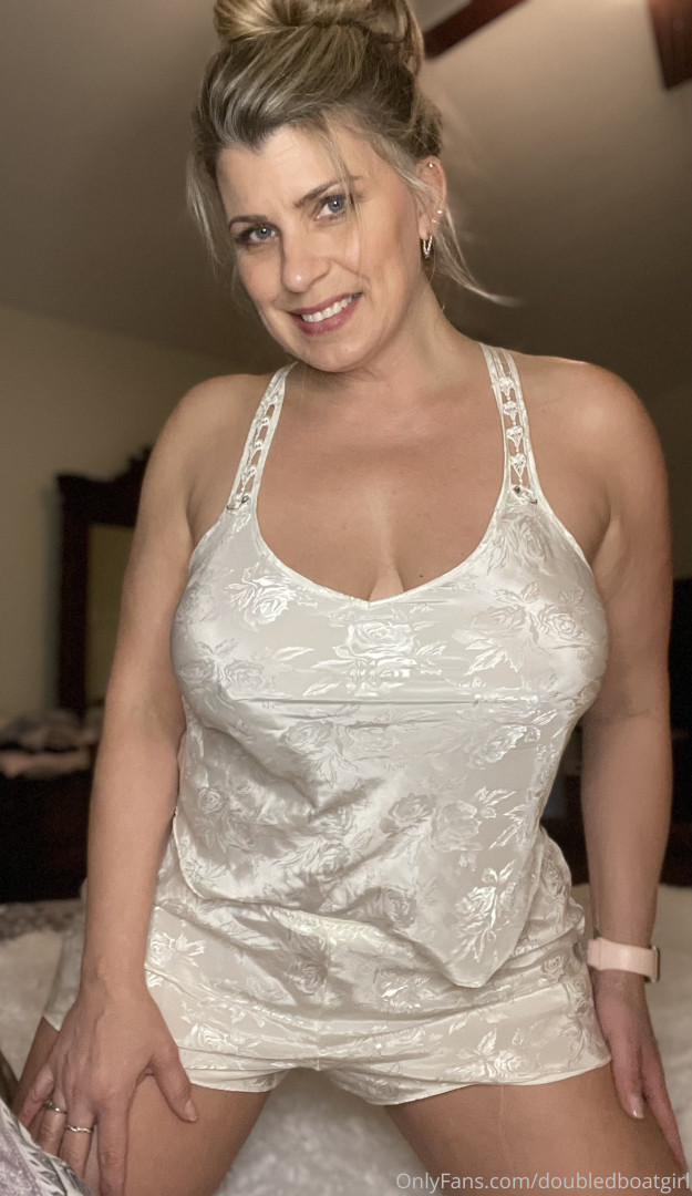 Photo by doubledboatgirl published on July 14,2023 07:18:09 - BestThots