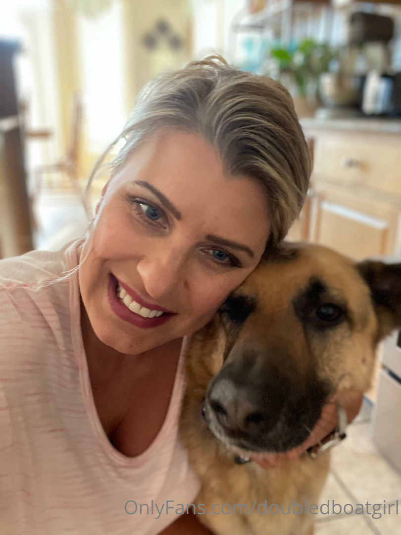 Photo by doubledboatgirl published on July 14,2023 07:20:40 - BestThots