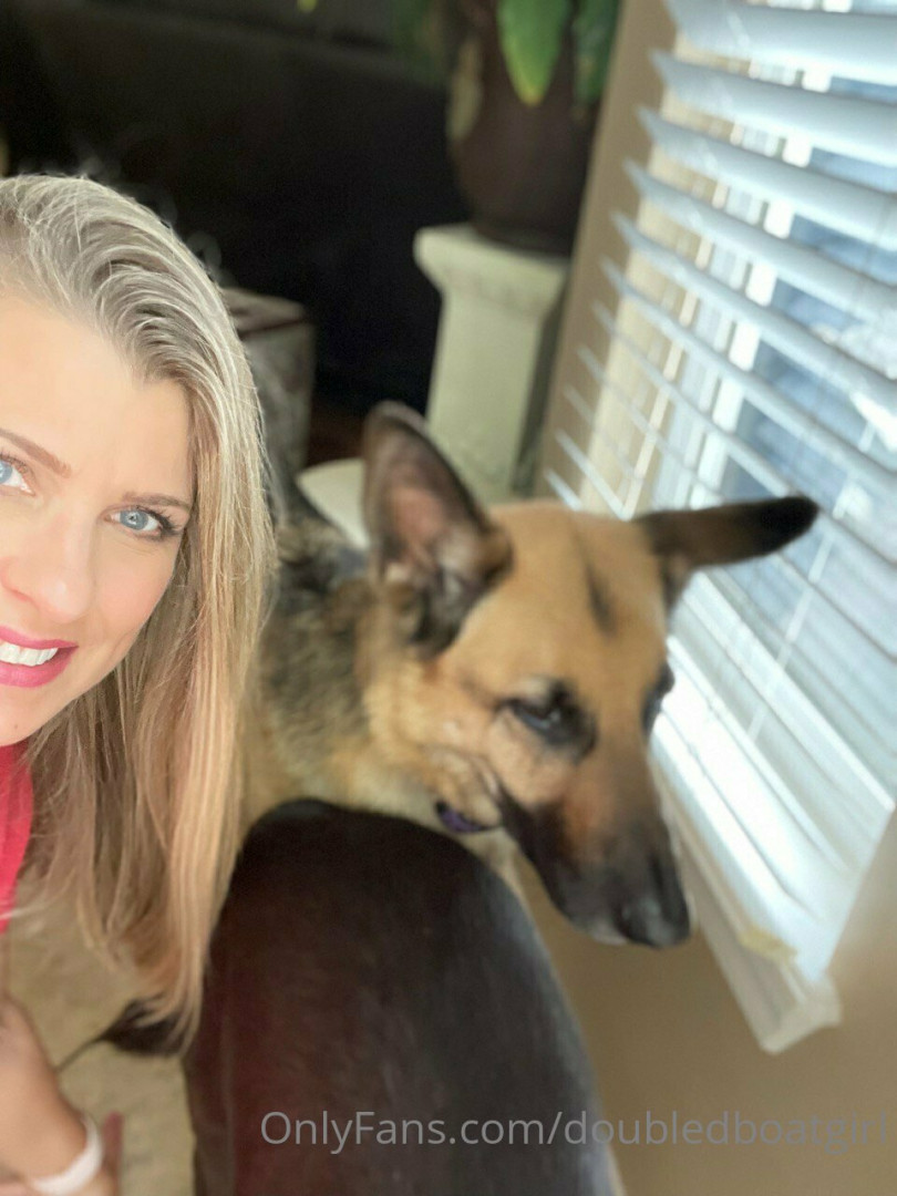 Photo by doubledboatgirl published on July 14,2023 07:25:20 - BestThots