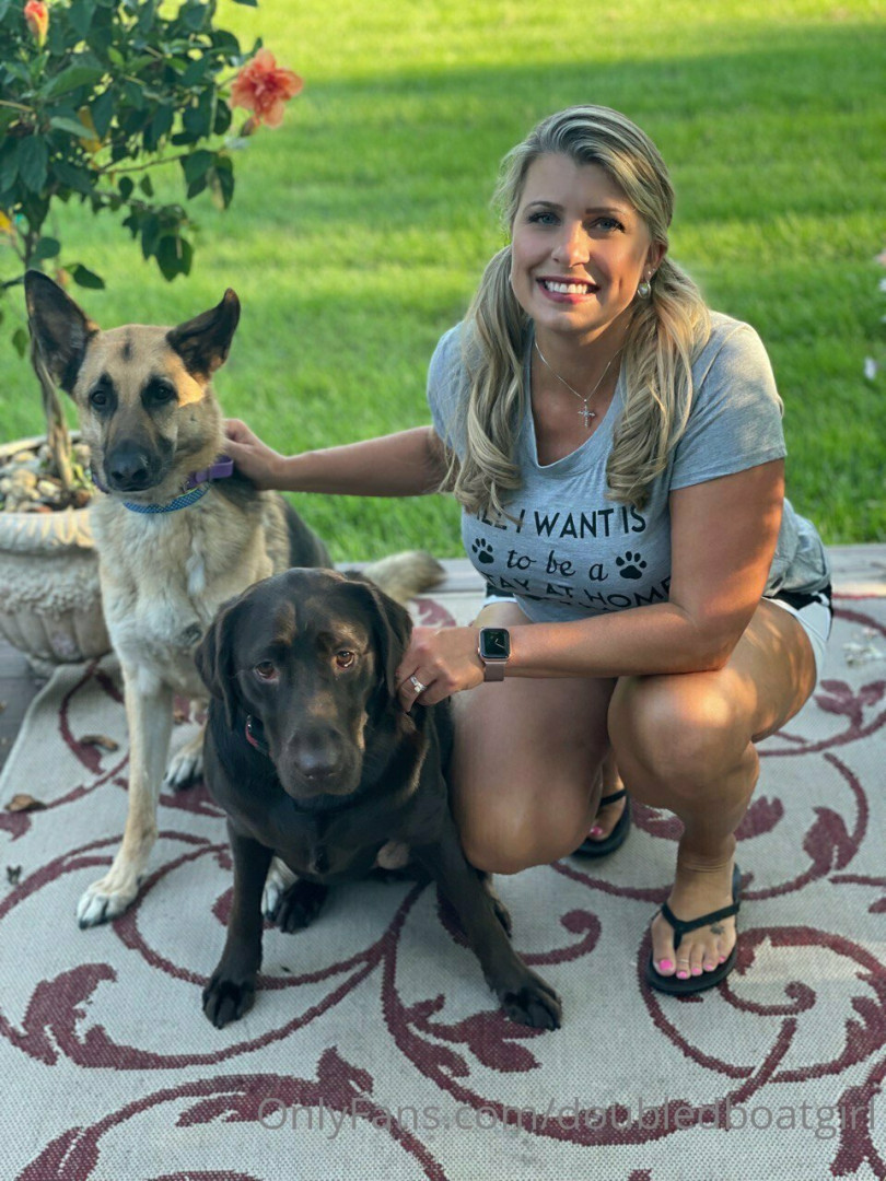 Photo by doubledboatgirl published on July 14,2023 07:38:07 - BestThots