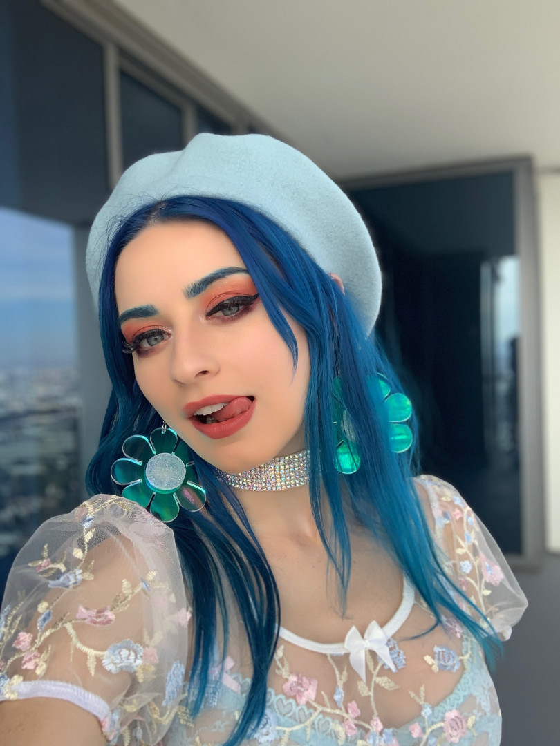 Photo by jewelzblu published on August 31,2023 12:00:51 - BestThots