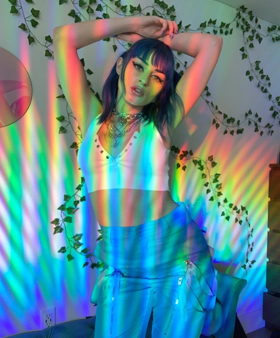 Photo by jewelzblu published on August 31,2023 12:06:56 - BestThots