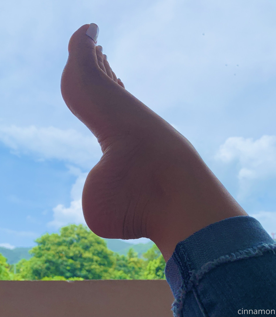 Photo by cinnamonfeet2 published on June 20,2023 15:25:56 - BestThots