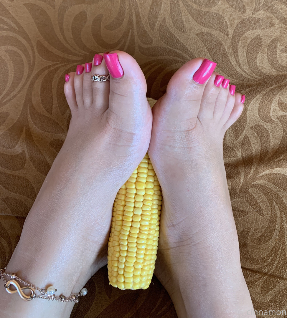 Photo by cinnamonfeet2 published on June 20,2023 15:26:41 - BestThots