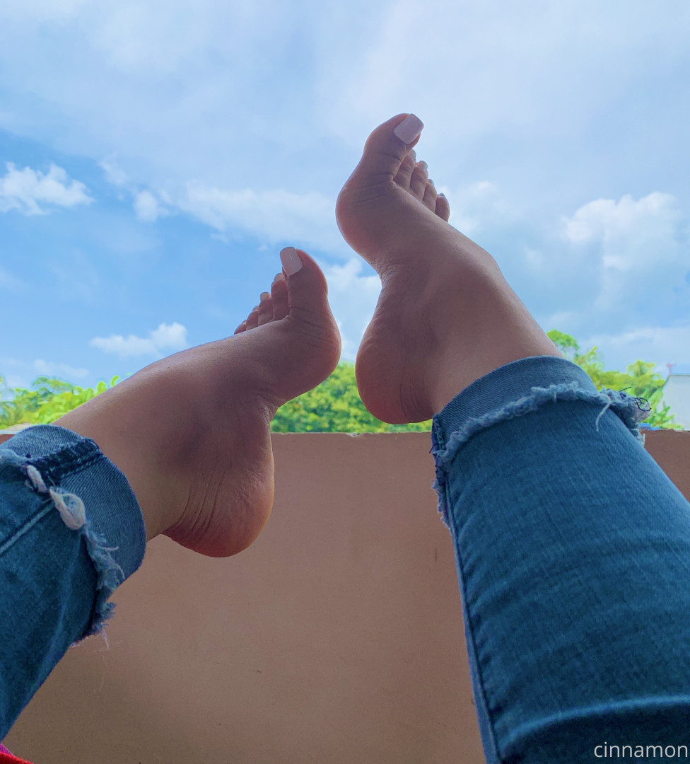 Photo by cinnamonfeet2 published on June 20,2023 15:32:00 - BestThots