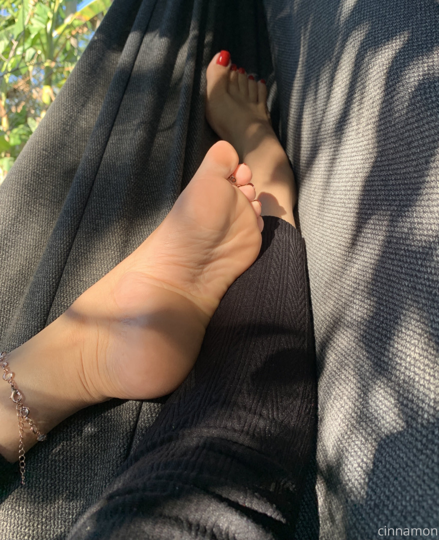 Photo by cinnamonfeet2 published on June 20,2023 15:34:41 - BestThots