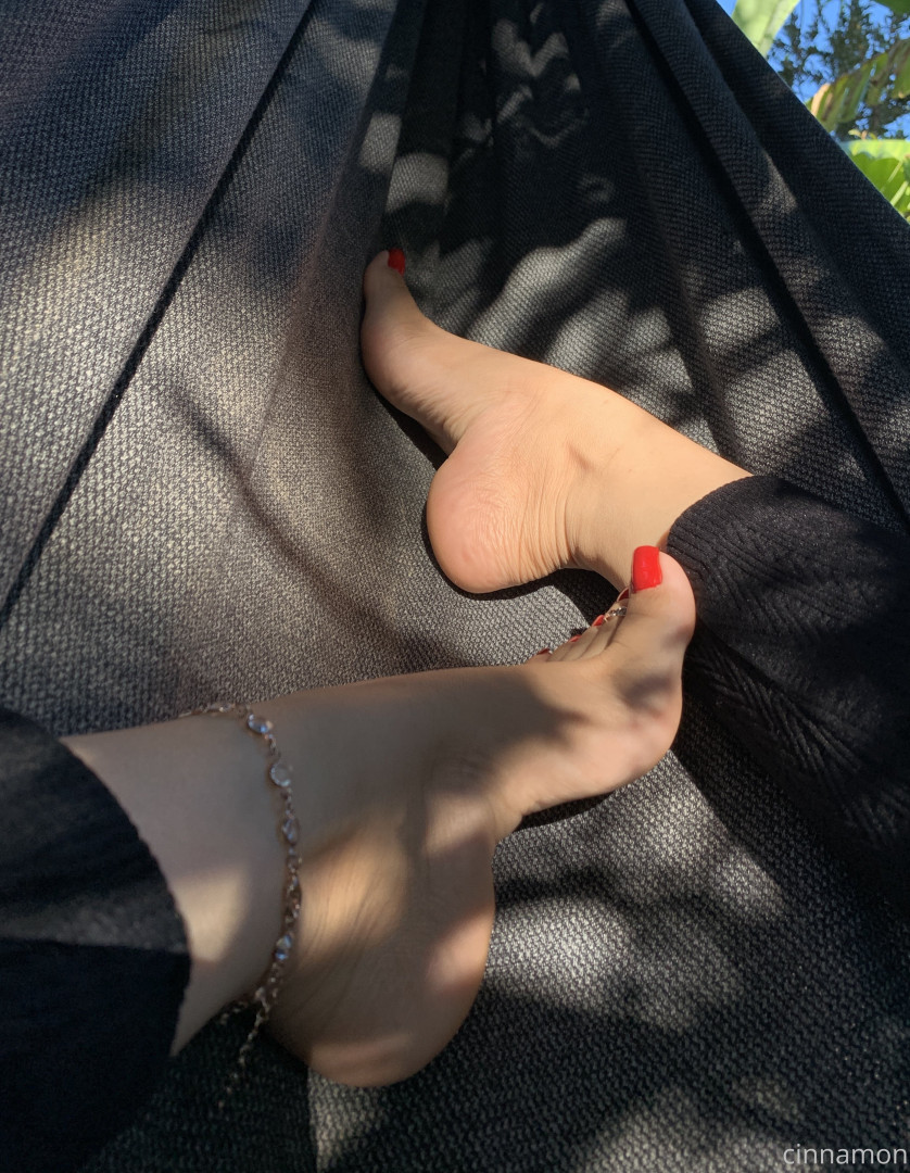 Photo by cinnamonfeet2 published on June 20,2023 15:34:53 - BestThots