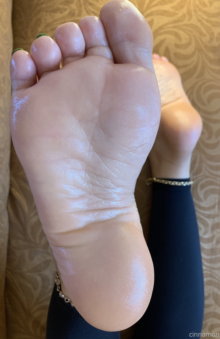 Photo by cinnamonfeet2 published on June 20,2023 15:40:54 - BestThots