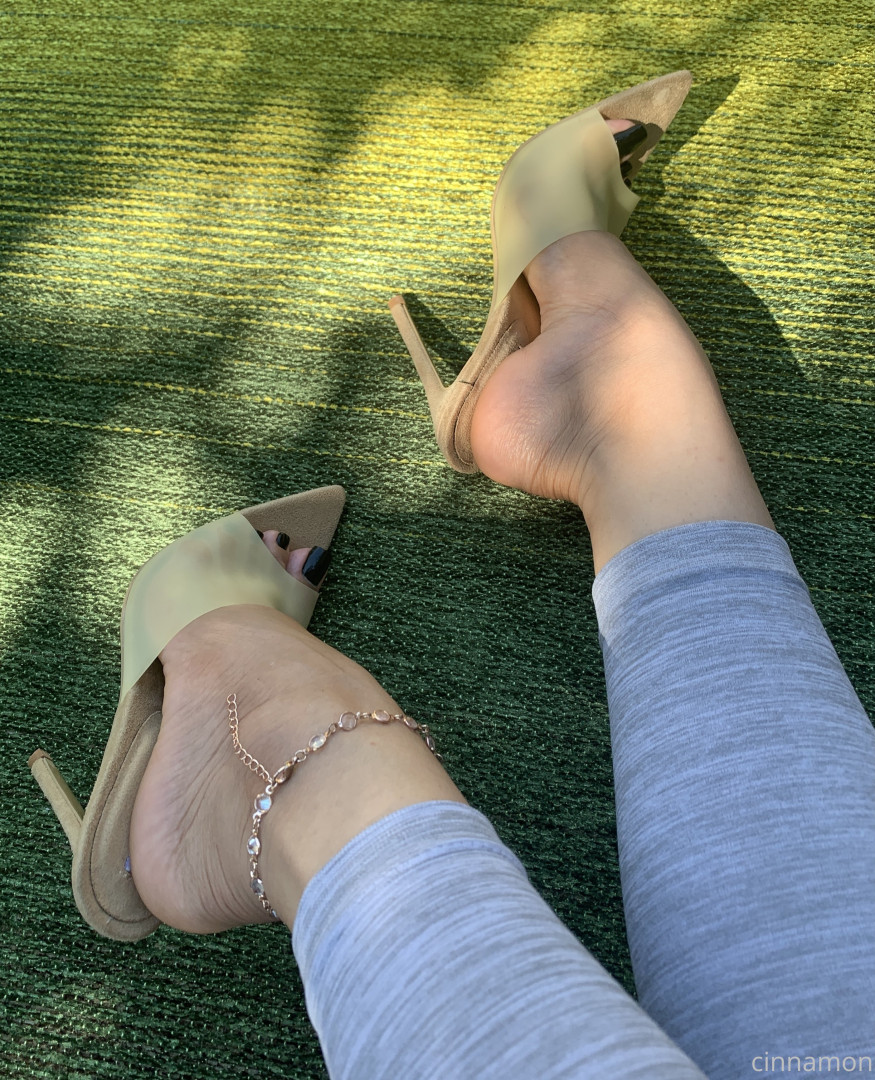 Photo by cinnamonfeet2 published on June 20,2023 15:42:29 - BestThots