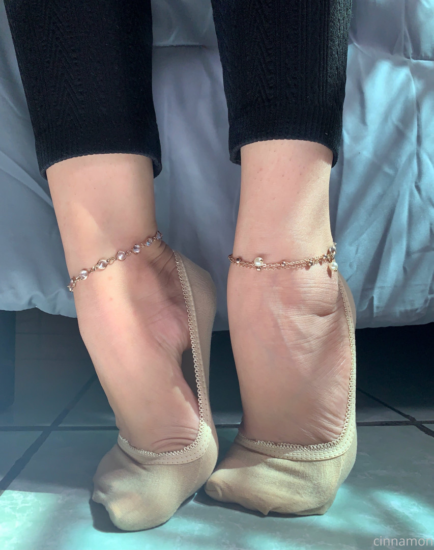 Photo by cinnamonfeet2 published on June 20,2023 15:42:39 - BestThots