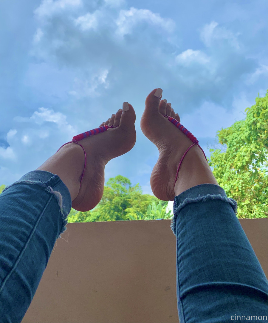 Photo by cinnamonfeet2 published on June 20,2023 15:43:07 - BestThots