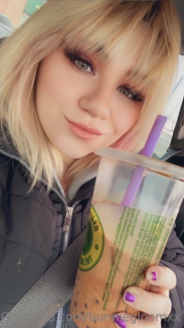 Photo by bunniegloomxx published on July 28,2023 05:27:20 - BestThots