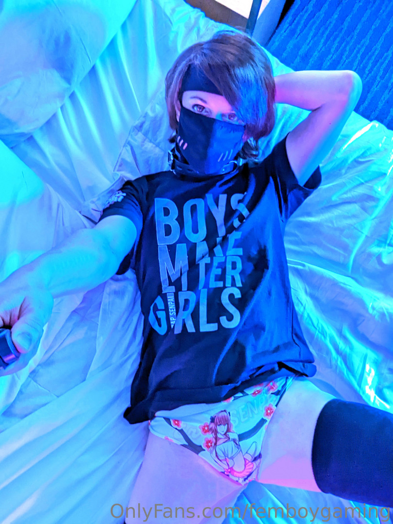 Photo by femboygaming published on January 15,2024 18:46:11 - BestThots