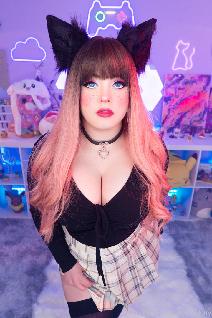 Photo by letsplaykitty published on October 13,2023 14:35:23 - BestThots
