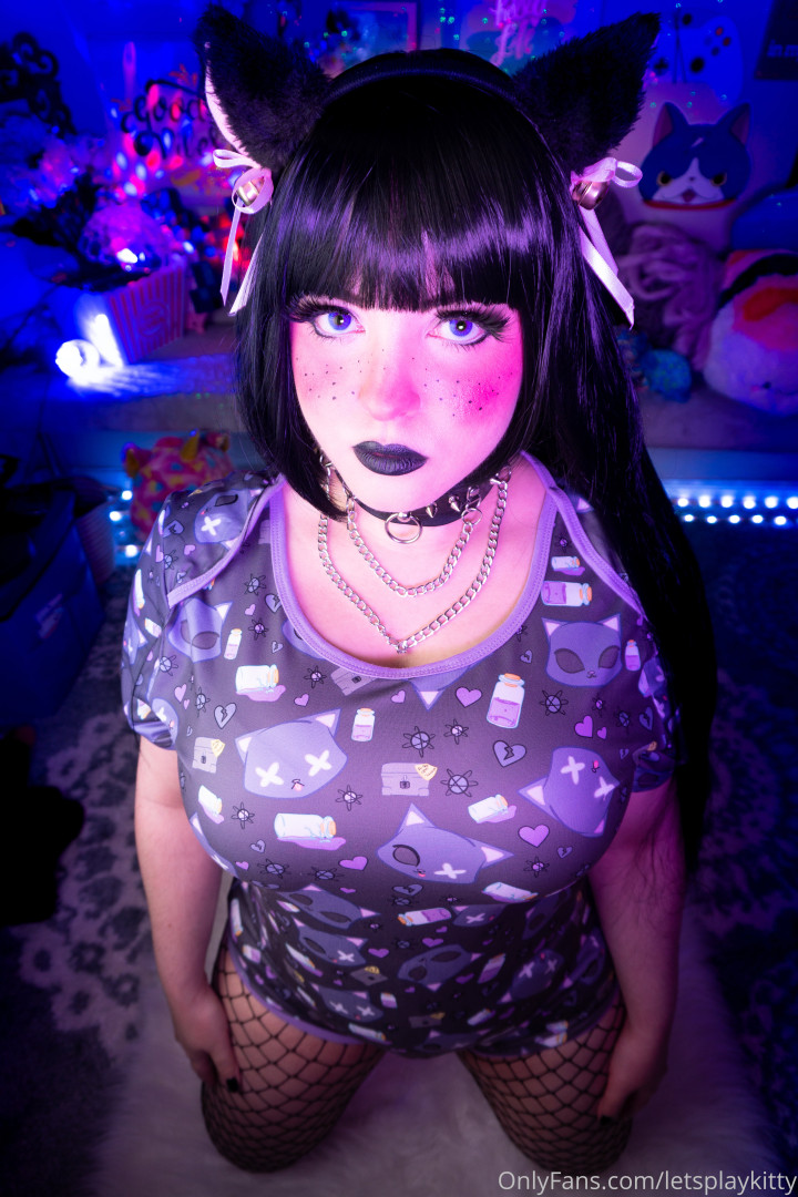 Photo by letsplaykitty published on October 13,2023 14:43:54 - BestThots
