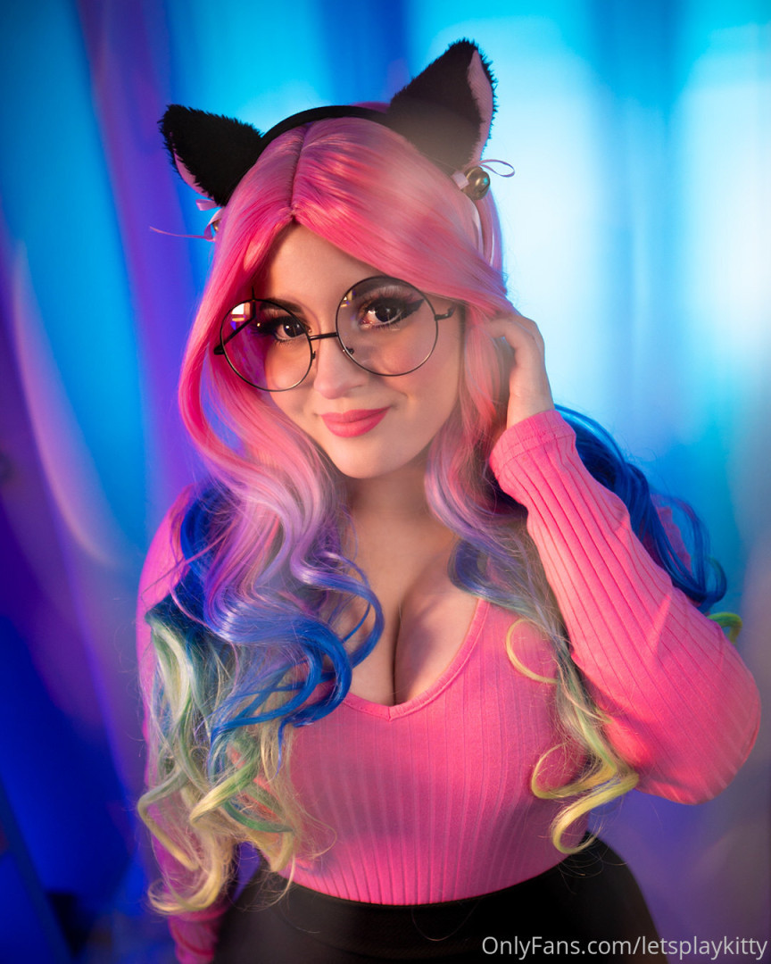 Photo by letsplaykitty published on October 13,2023 18:17:10 - BestThots