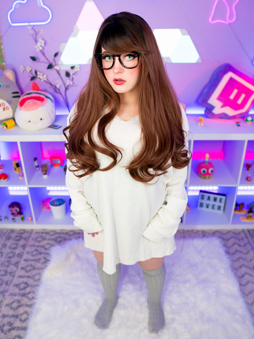 Photo by letsplaykitty published on October 13,2023 18:30:42 - BestThots