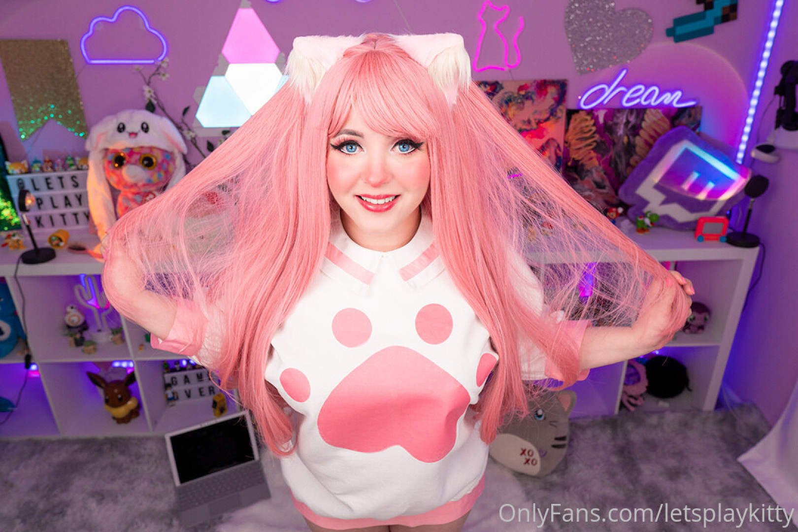 Photo by letsplaykitty published on October 13,2023 18:45:46 - BestThots