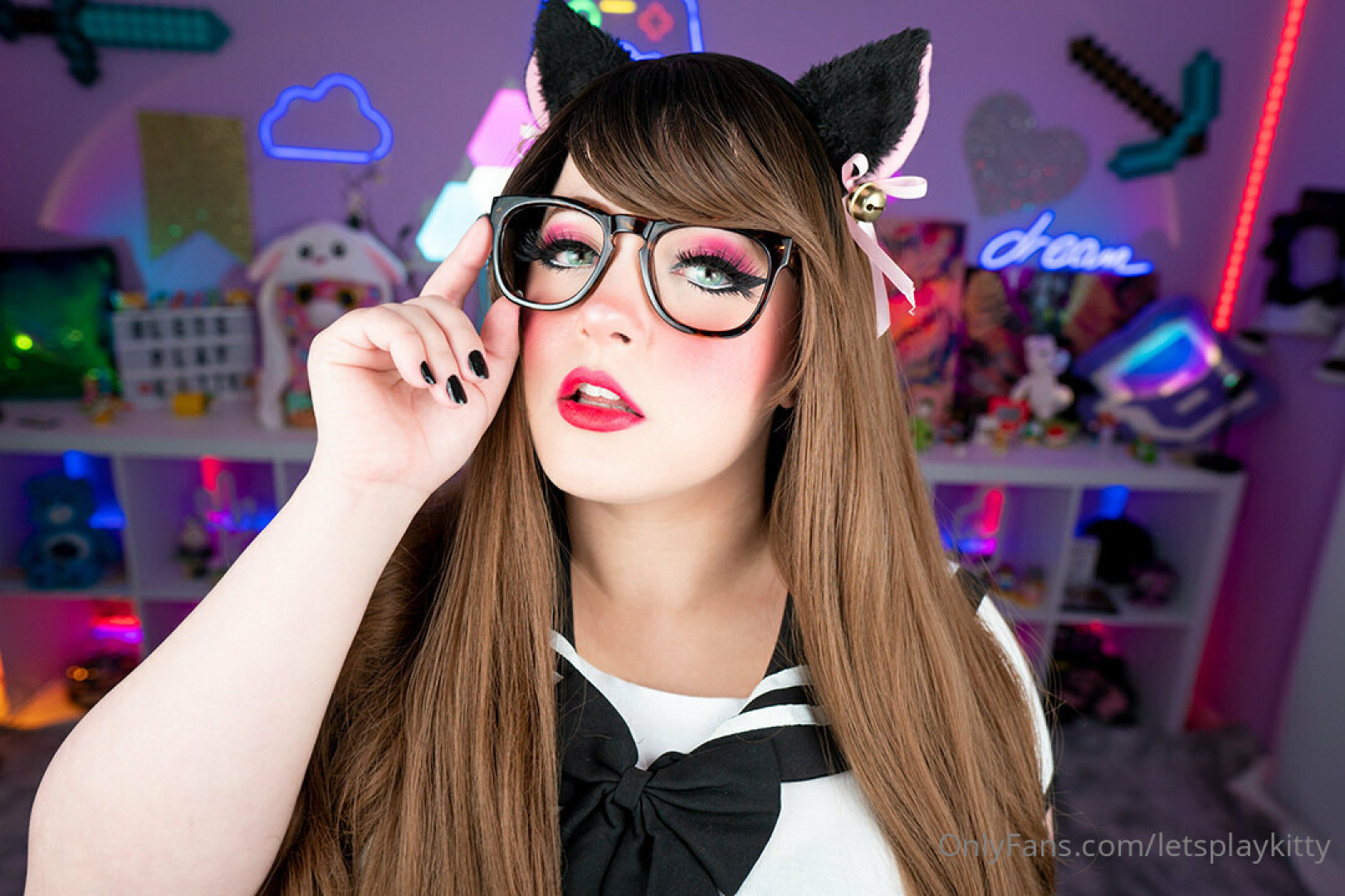 Photo by letsplaykitty published on October 13,2023 19:18:10 - BestThots