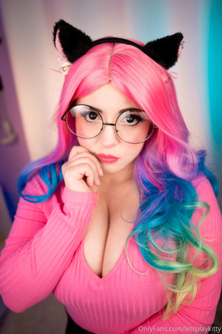 Photo by letsplaykitty published on October 13,2023 19:28:49 - BestThots
