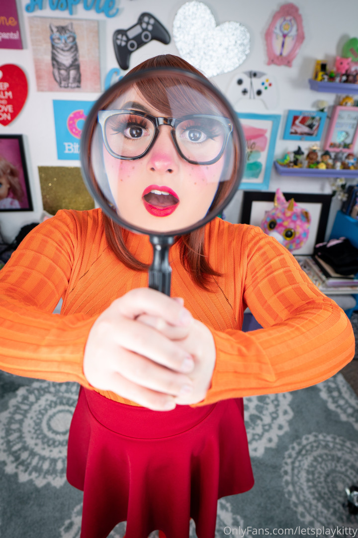 Photo by letsplaykitty published on October 13,2023 22:46:19 - BestThots