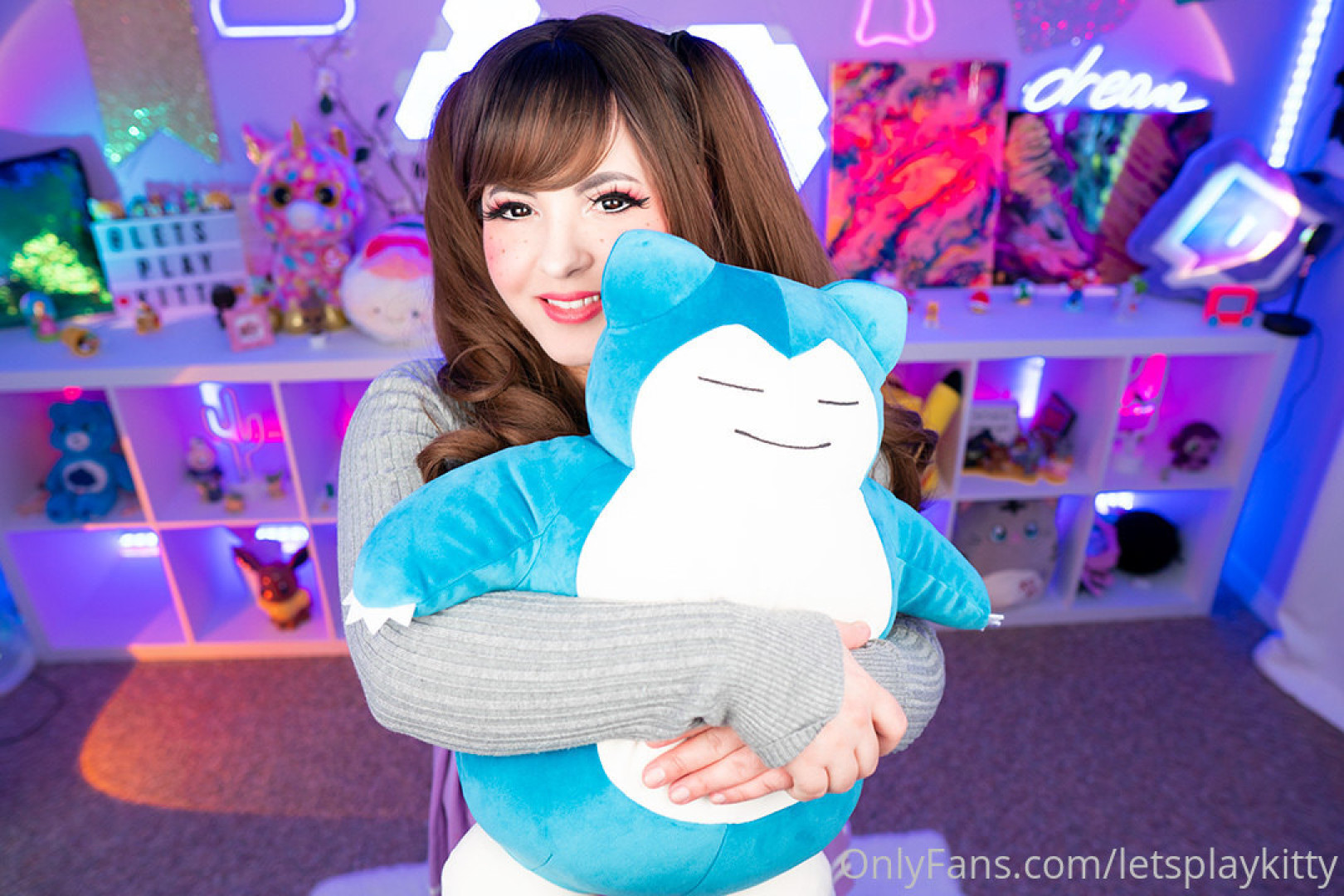 Photo by letsplaykitty published on October 13,2023 22:50:52 - BestThots