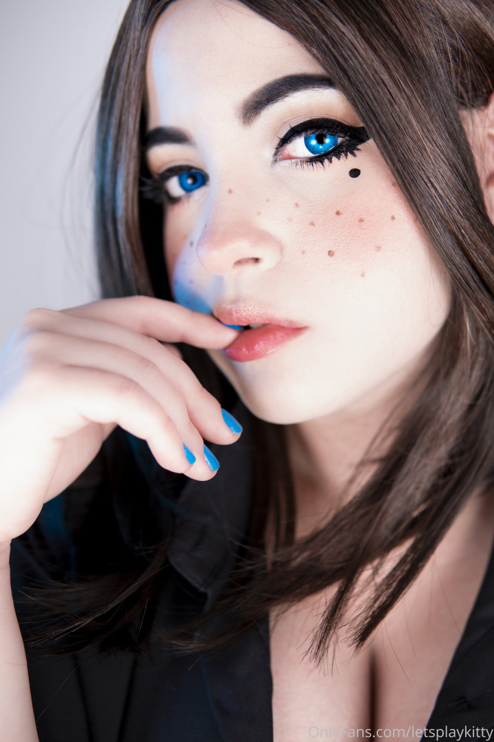 Photo by letsplaykitty published on October 13,2023 23:23:00 - BestThots