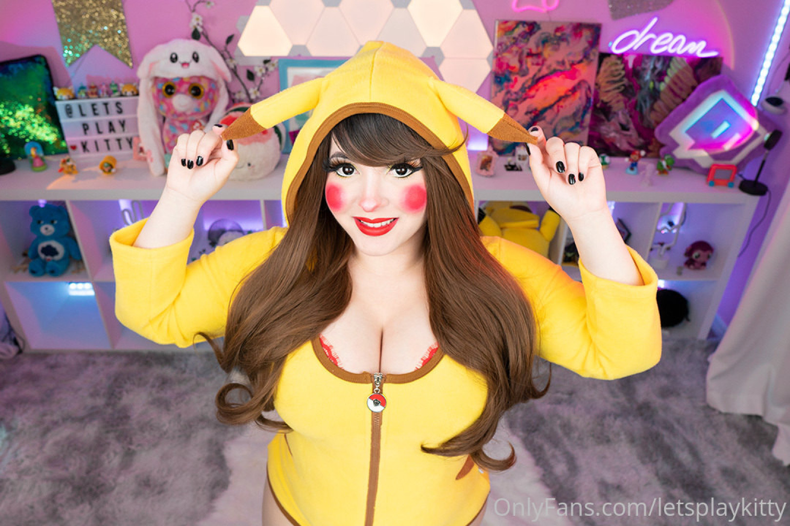 Photo by letsplaykitty published on October 14,2023 00:52:02 - BestThots