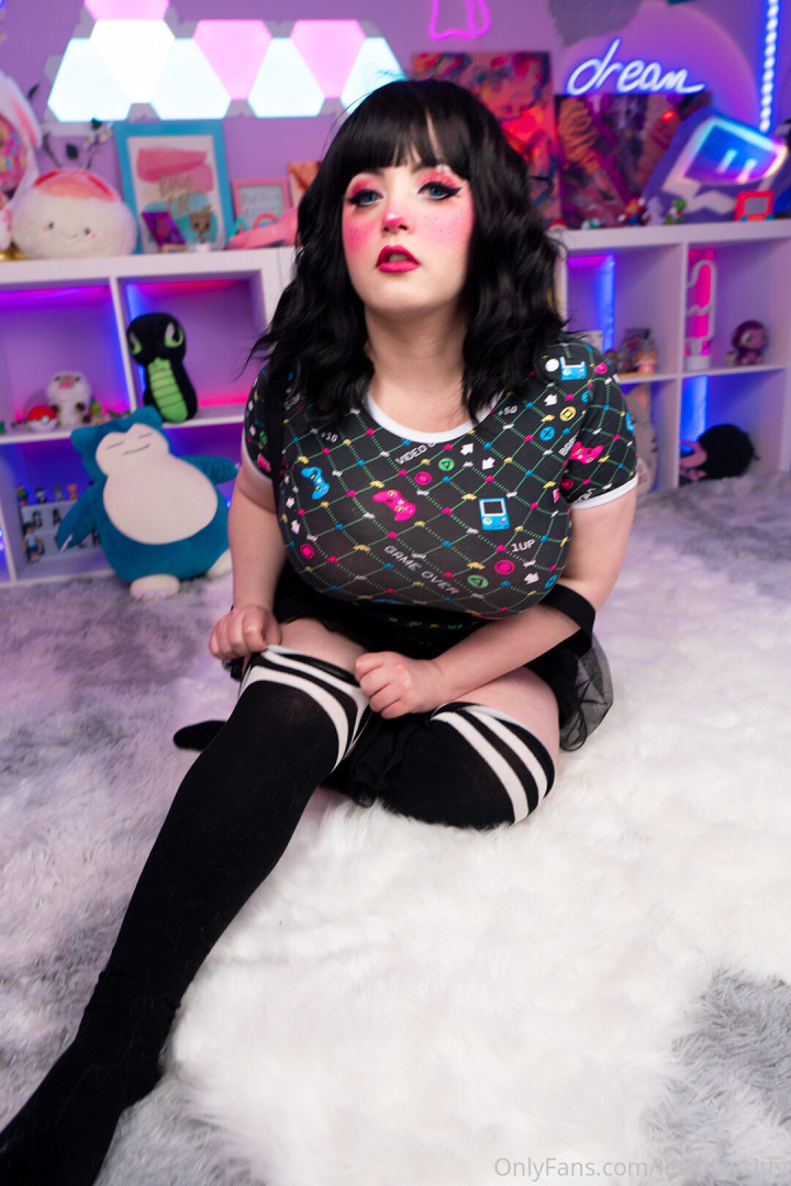 Photo by letsplaykitty published on October 14,2023 13:24:14 - BestThots