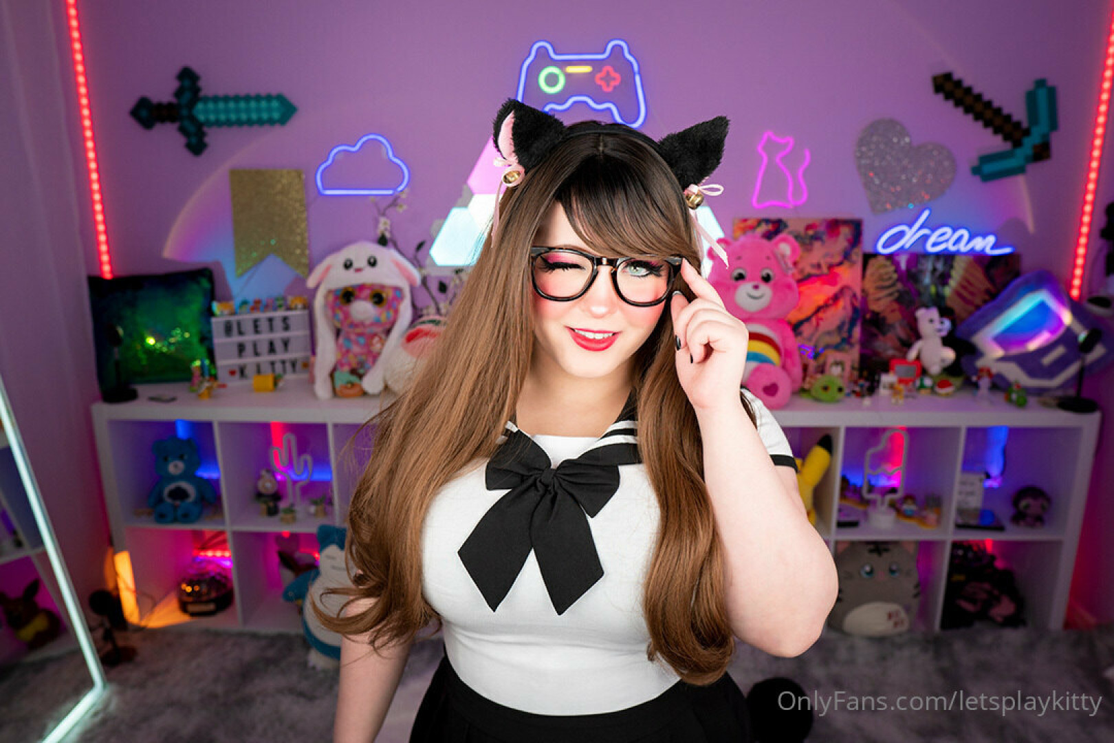 Photo by letsplaykitty published on October 14,2023 14:26:47 - BestThots