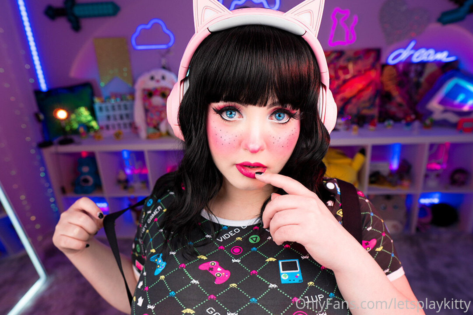 Photo by letsplaykitty published on October 14,2023 15:08:41 - BestThots