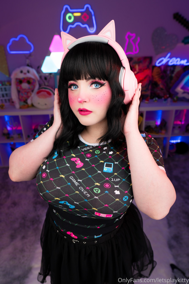 Photo by letsplaykitty published on October 14,2023 16:23:47 - BestThots