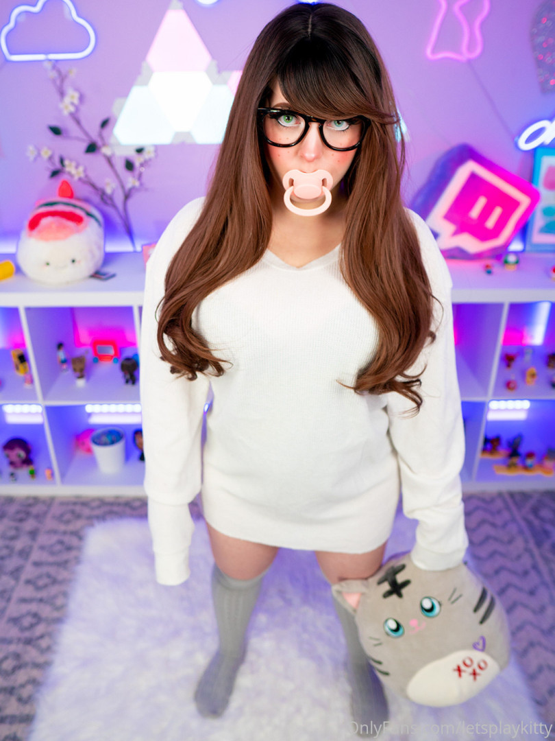 Photo by letsplaykitty published on October 14,2023 18:21:07 - BestThots