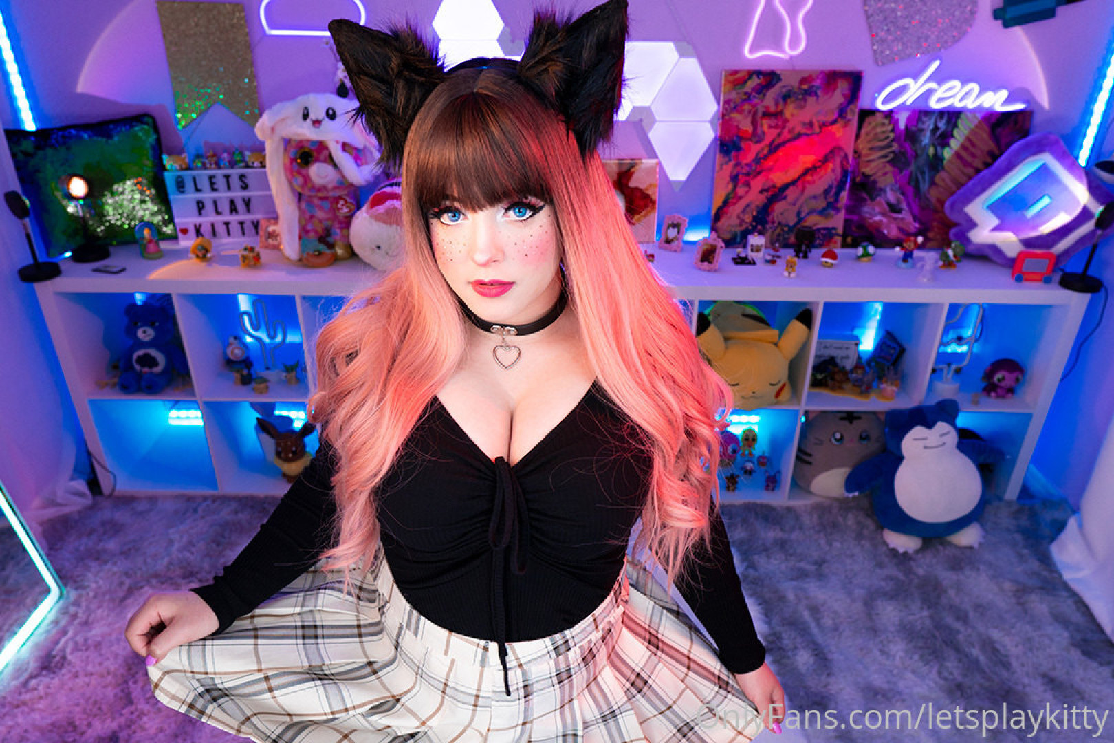 Photo by letsplaykitty published on October 14,2023 18:46:39 - BestThots