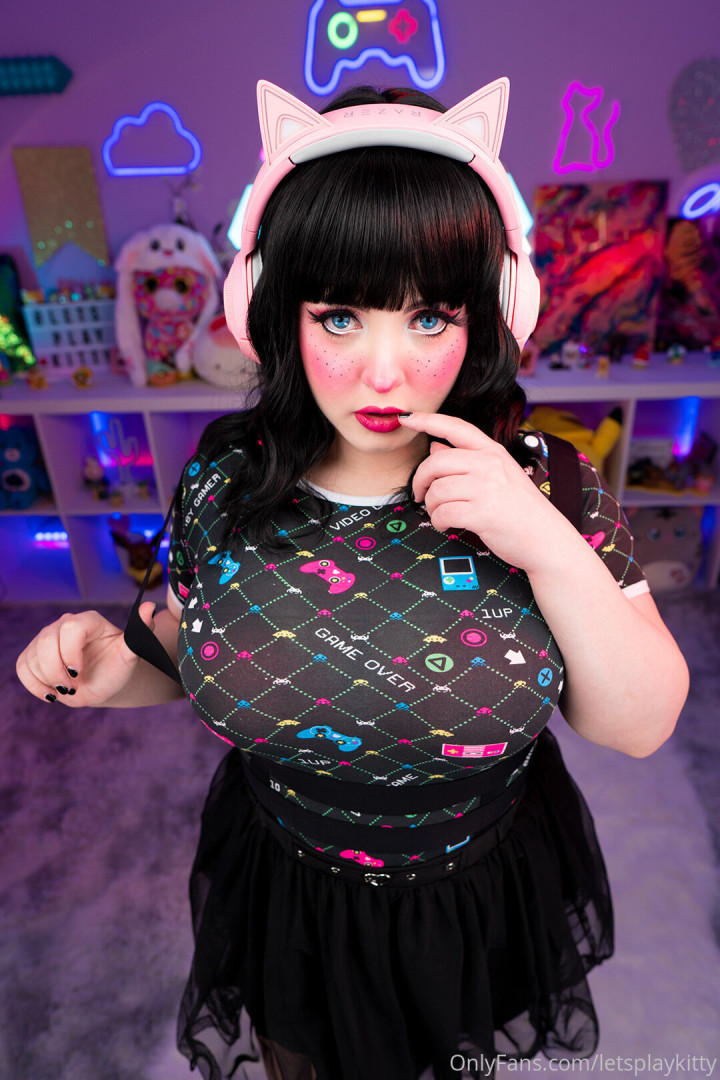 Photo by letsplaykitty published on October 14,2023 19:01:09 - BestThots