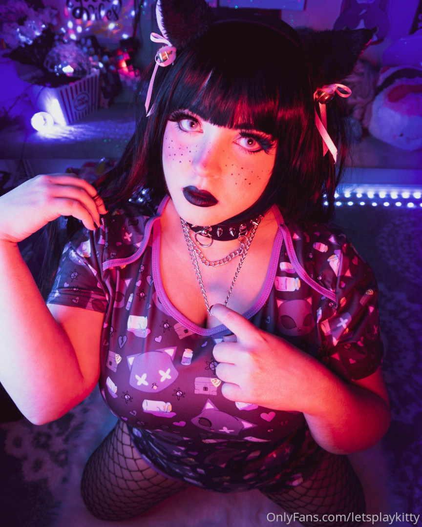 Photo by letsplaykitty published on October 14,2023 19:02:31 - BestThots