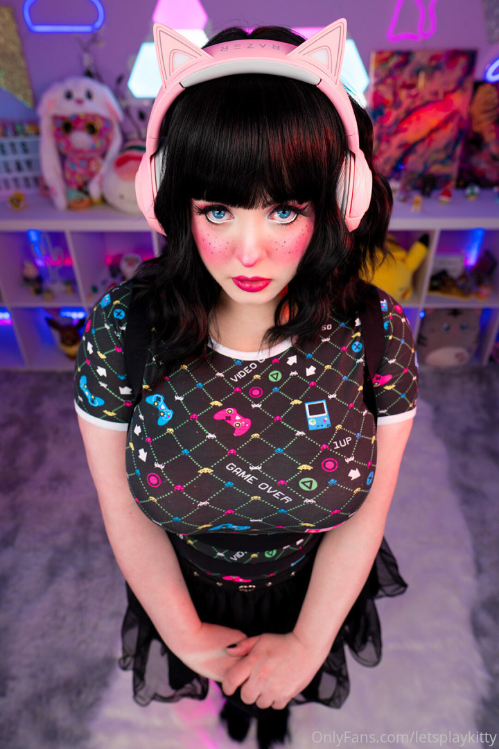 Photo by letsplaykitty published on October 14,2023 19:29:55 - BestThots