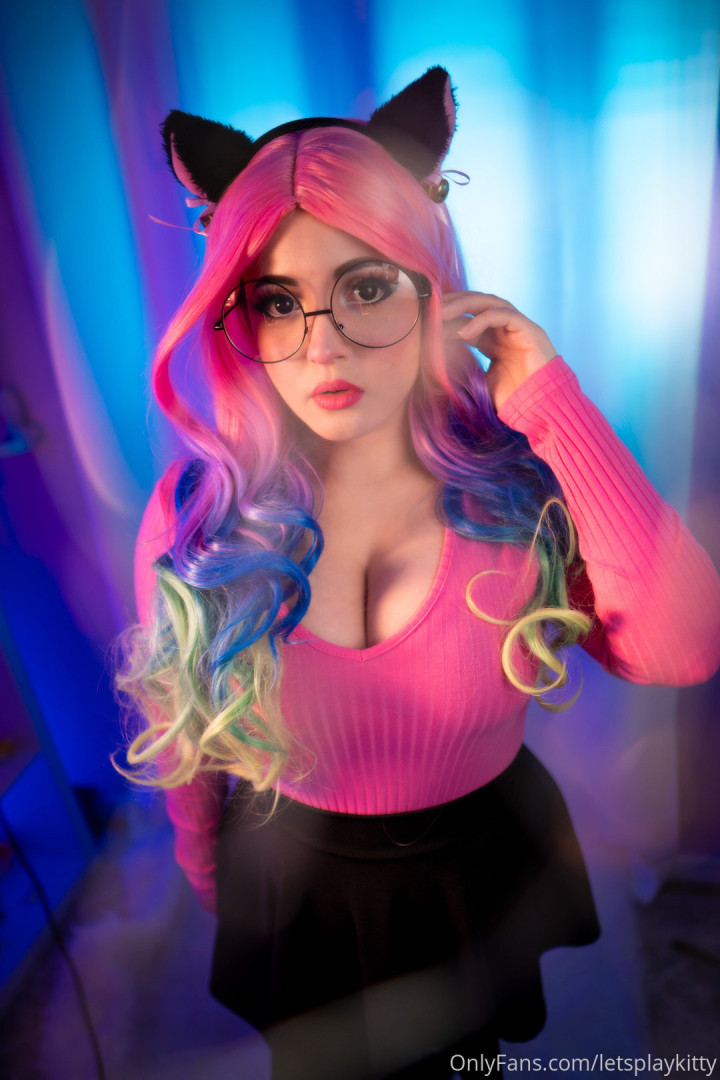 Photo by letsplaykitty published on October 14,2023 20:44:43 - BestThots