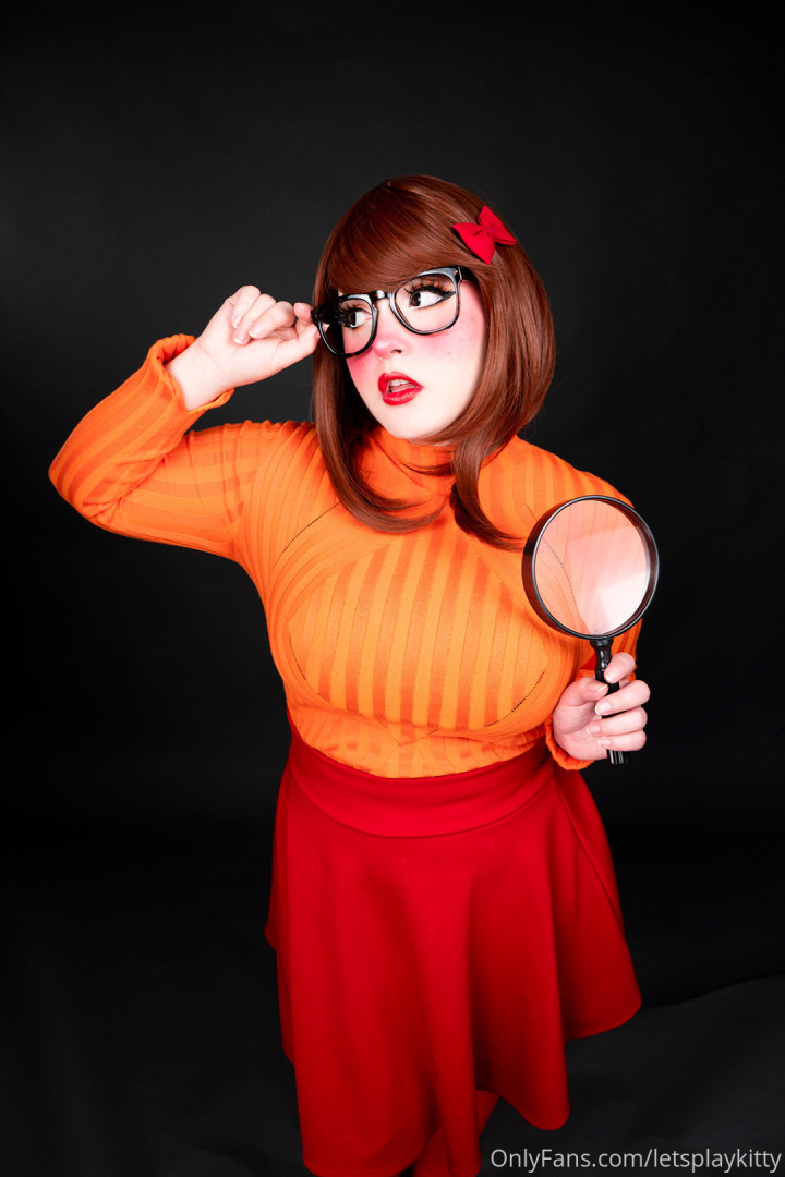 Photo by letsplaykitty published on October 14,2023 21:37:51 - BestThots