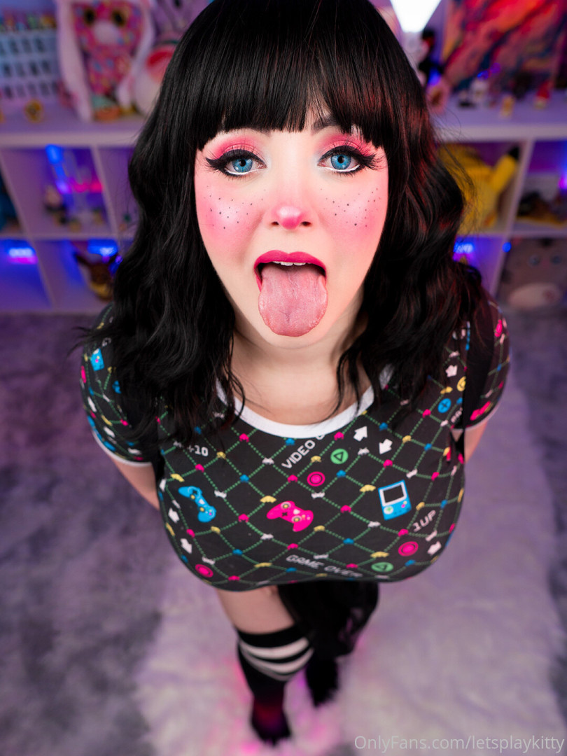 Photo by letsplaykitty published on October 14,2023 22:17:47 - BestThots