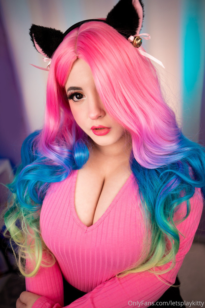 Photo by letsplaykitty published on October 14,2023 22:25:22 - BestThots